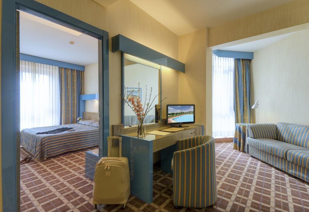 Hotel Federico II Jesi Extérieur photo
