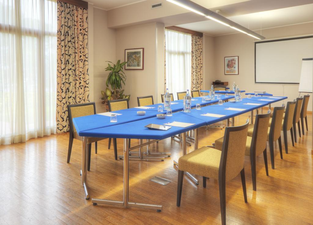 Hotel Federico II Jesi Extérieur photo