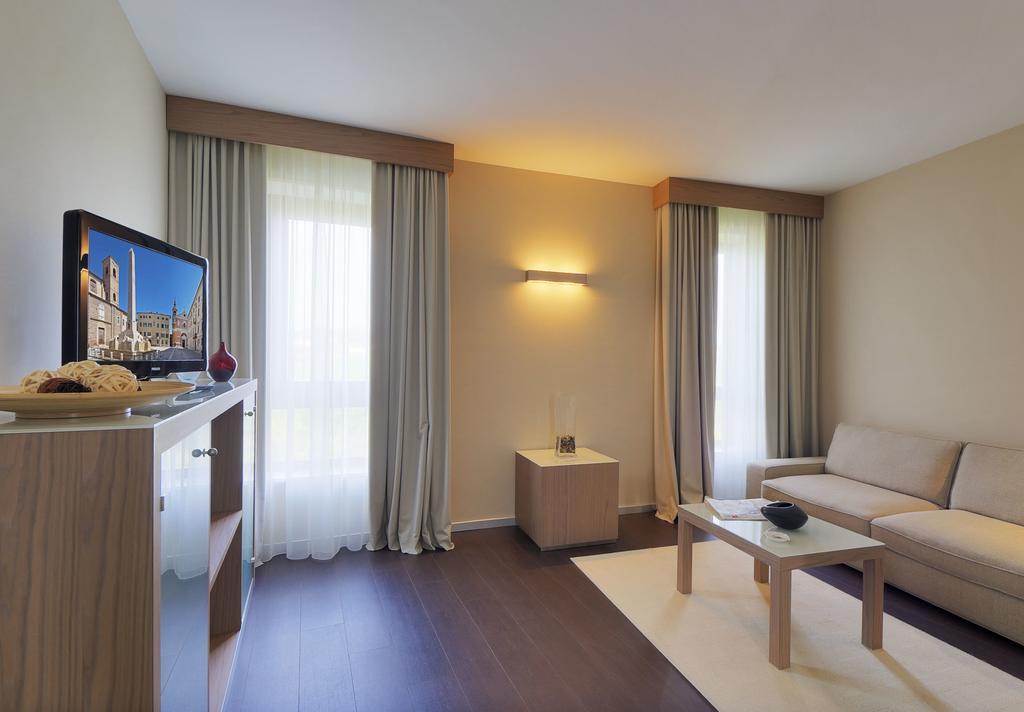Hotel Federico II Jesi Extérieur photo